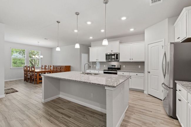 127 Tom Kite Dr, House other with 4 bedrooms, 3 bathrooms and 6 parking in Burnet TX | Image 13
