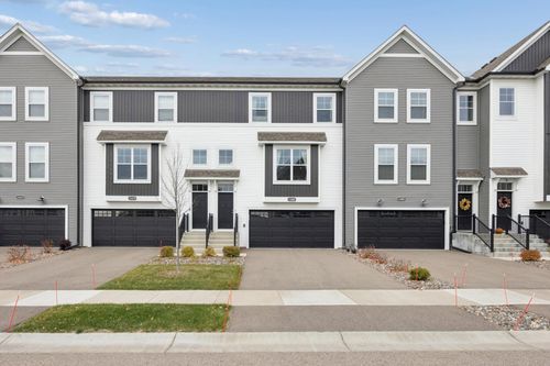 13485 Territorial Cir N, Maple Grove, MN, 55369-4305 | Card Image