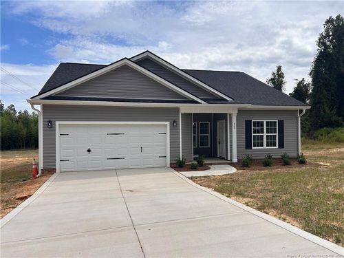 600 Cypress St, Roseboro, NC, 28382-5529 | Card Image