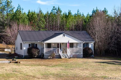 3874 Country Club Rd, Brodnax, VA, 23920-3401 | Card Image