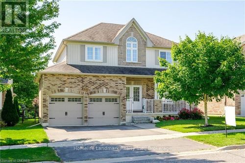 553 Carriage Lane, Peterborough (Northcrest), ON, L9L0A6 | Card Image