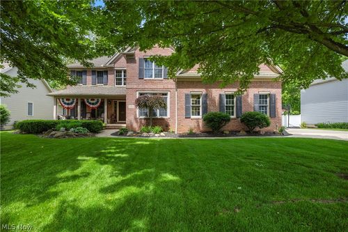 224 Sleepy Hollow Dr, Amherst, OH, 44001-3401 | Card Image