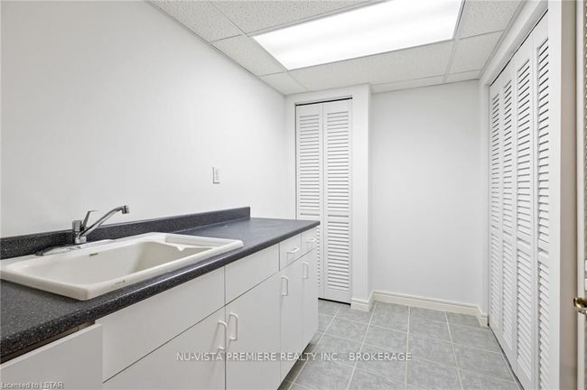 2812 Southridge St, House other with 4 bedrooms, 0 bathrooms and 2 parking in Windsor ON | Image 21
