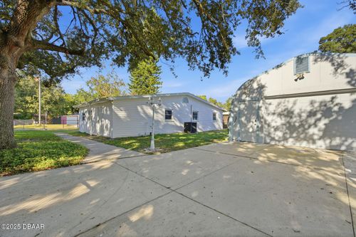 1215 Leon Ln, Daytona Beach, FL, 32117-3020 | Card Image