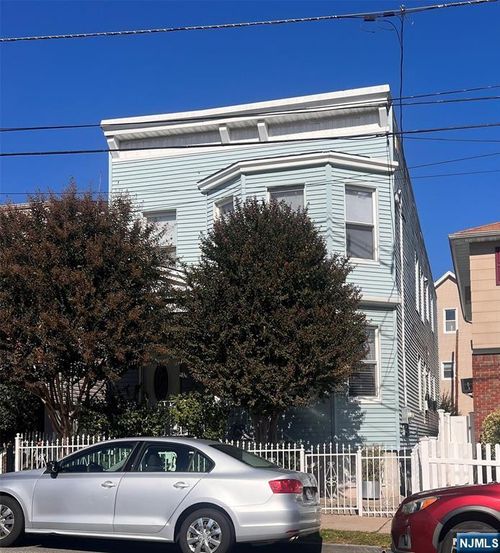 37 Wilson Ave, Kearny, NJ, 07032-1939 | Card Image