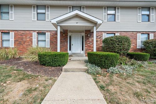 1907 High Sun Dr, Florissant, MO, 63031-2789 | Card Image