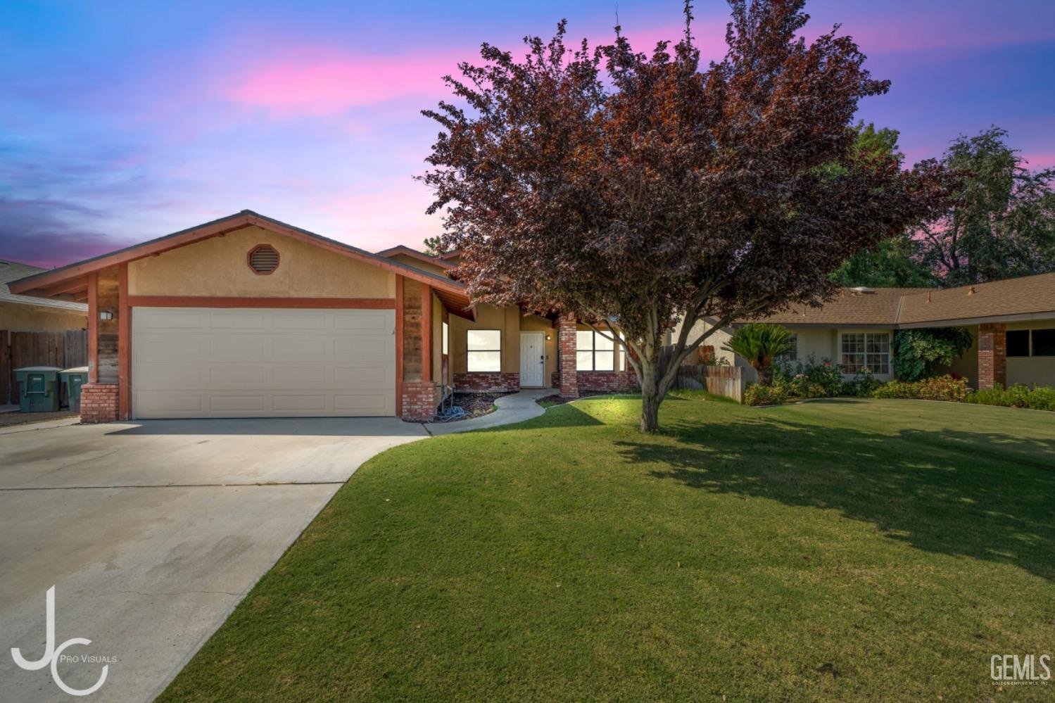 Camino El Canon , Bakersfield, CA 93311