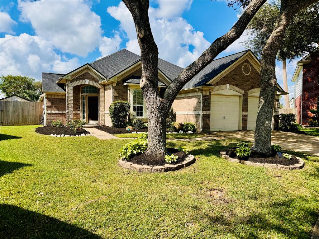 Winding Springs Dr, League City, TX 77573