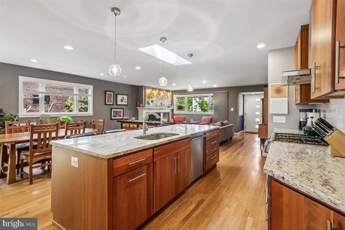 6314 Marjory Ln, BETHESDA, MD, 20817-5804 | Card Image