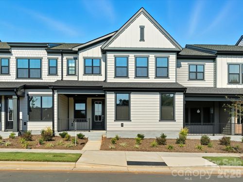 323 Ardmore Dr, Belmont, NC, 28012-8801 | Card Image