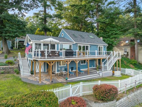 2 Fox St, Windham, NH, 03087-1905 | Card Image