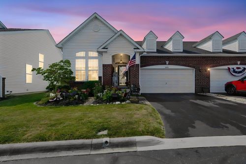 3203 Belstead Dr, Grove City, OH, 43123-8225 | Card Image