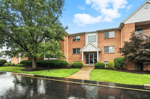 3225 Heritage Square Dr, Colerain Twp, OH, 45251-5154 | Card Image
