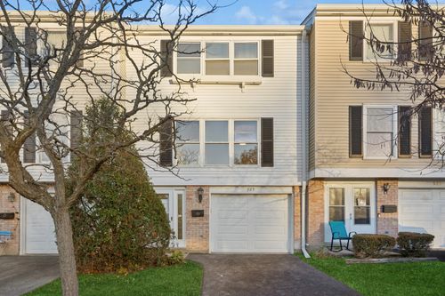 923 Banbury Ct, Schaumburg, IL, 60194-2239 | Card Image