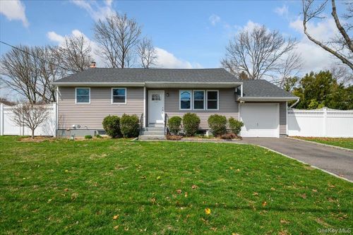 151 Sterling St, Port Jefferson Station, NY, 11776-2527 | Card Image