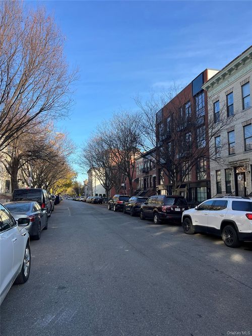 apt-3a-381 Chauncey St, Brooklyn, NY, 11233-2483 | Card Image