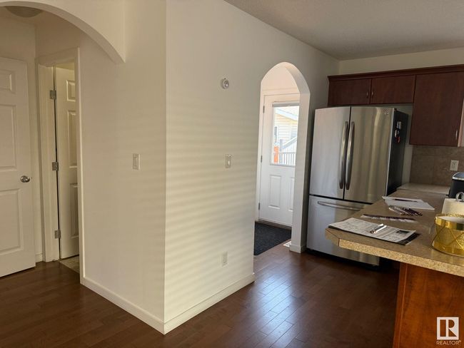 1332 74 St Sw, House other with 4 bedrooms, 4 bathrooms and null parking in Edmonton AB | Image 10