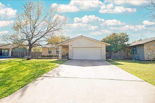 2206 Trails End Dr, Georgetown, TX, 78626-8612 | Card Image