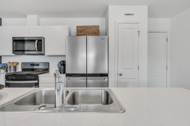 1108 58 Th Rd, Condo with 3 bedrooms, 2 bathrooms and null parking in Union Grove WI | Image 16