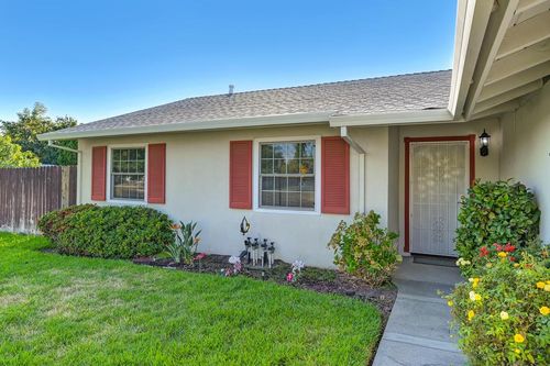 7101 Thomas Dr, North Highlands, CA, 95660-3334 | Card Image