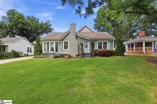 10 N Avondale Dr, Greenville, SC, 29609-4755 | Card Image