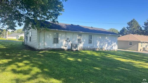 507 N Elmira St, Highland, KS, 66035-4007 | Card Image
