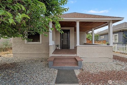 630 Kittitas St, Wenatchee, WA, 98801-2810 | Card Image