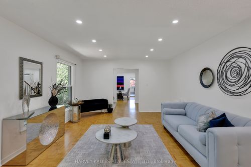 62 Aberfeldy Cres, Thornhill, ON, L3T4C4 | Card Image