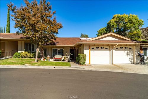 19427 Oak Crossing Rd, Newhall, CA, 91321-1432 | Card Image
