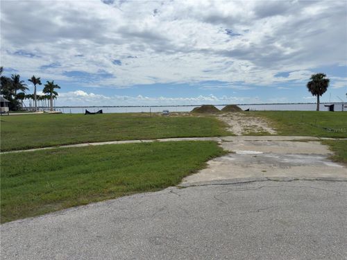 4460 Gardner Dr, PORT CHARLOTTE, FL, 33952-9727 | Card Image