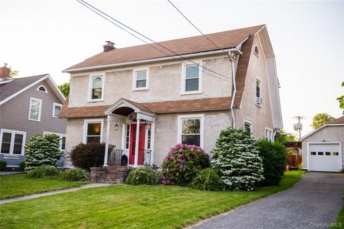 11 Cedar St, Catskill, NY, 12414-1104 | Card Image