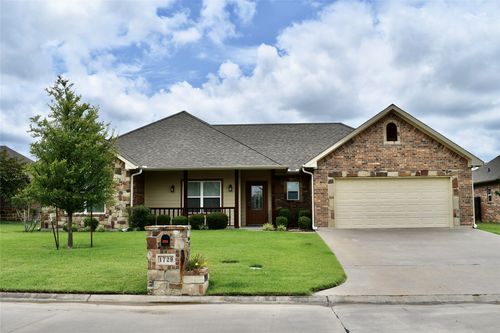 1729 Round Rock Cir, Sulphur Springs, TX, 75482-4739 | Card Image