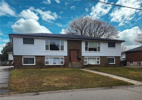 4-85 Lyndhurst St, Brantford, ON, N3S4N1 | Card Image