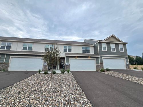 13635 Kaylemore Trl, Rosemount, MN, 55068-2851 | Card Image