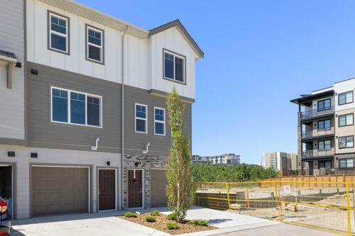 178-2231 81 St Sw, Calgary, AB, T3H6M4 | Card Image