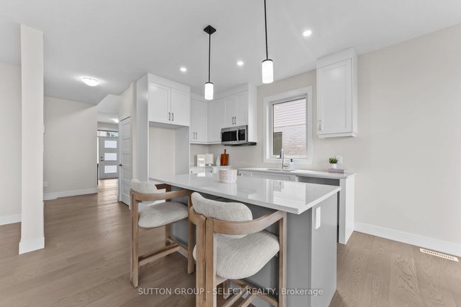 9 - 7966 Fallon Dr, House other with 4 bedrooms, 3 bathrooms and 2 parking in Granton ON | Image 4