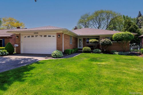 22606 Ardmore Park Dr, Saint Clair Shores, MI, 48081-2019 | Card Image
