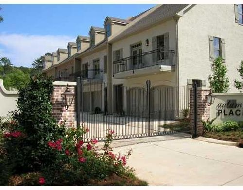 202-827 Autumn Pl, Mandeville, LA, 70471-6786 | Card Image