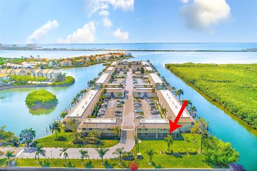 102-8801 Bay Pointe Dr, TAMPA, FL, 33615-5304 | Card Image