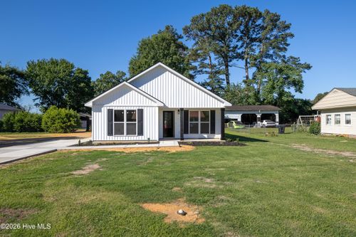 103 Harmon St, Clinton, NC, 28328-4901 | Card Image