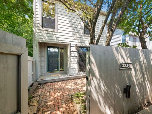 3120 Walden Ravines, Columbus, OH, 43221-4639 | Card Image