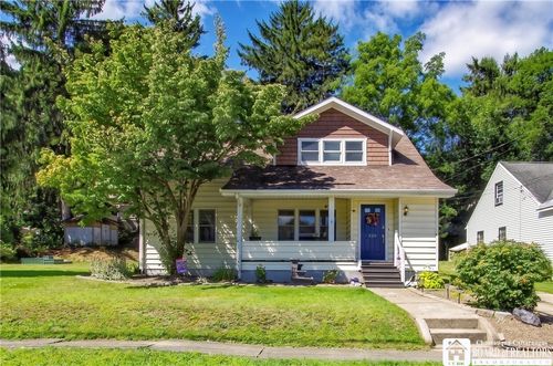 529 Weeks Street, Jamestown, NY, 14701 | Card Image