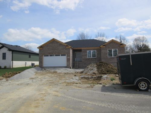 204 Jett Dr, Winchester, KY, 40391-1194 | Card Image