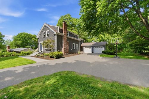 24 Worcester St, Grafton, MA, 01519-1175 | Card Image