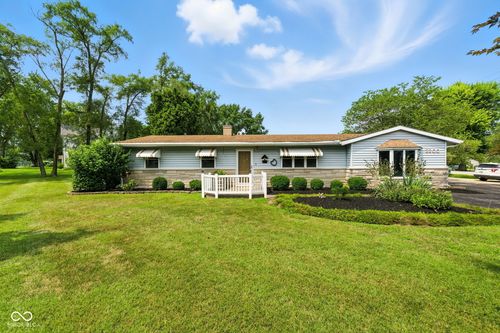 2200 Royal Center Pike, Logansport, IN, 46947-1059 | Card Image