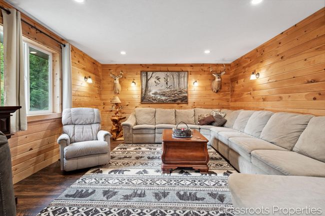 2697 176 Th Ave, House other with 5 bedrooms, 2 bathrooms and null parking in Walkerville MI | Image 30