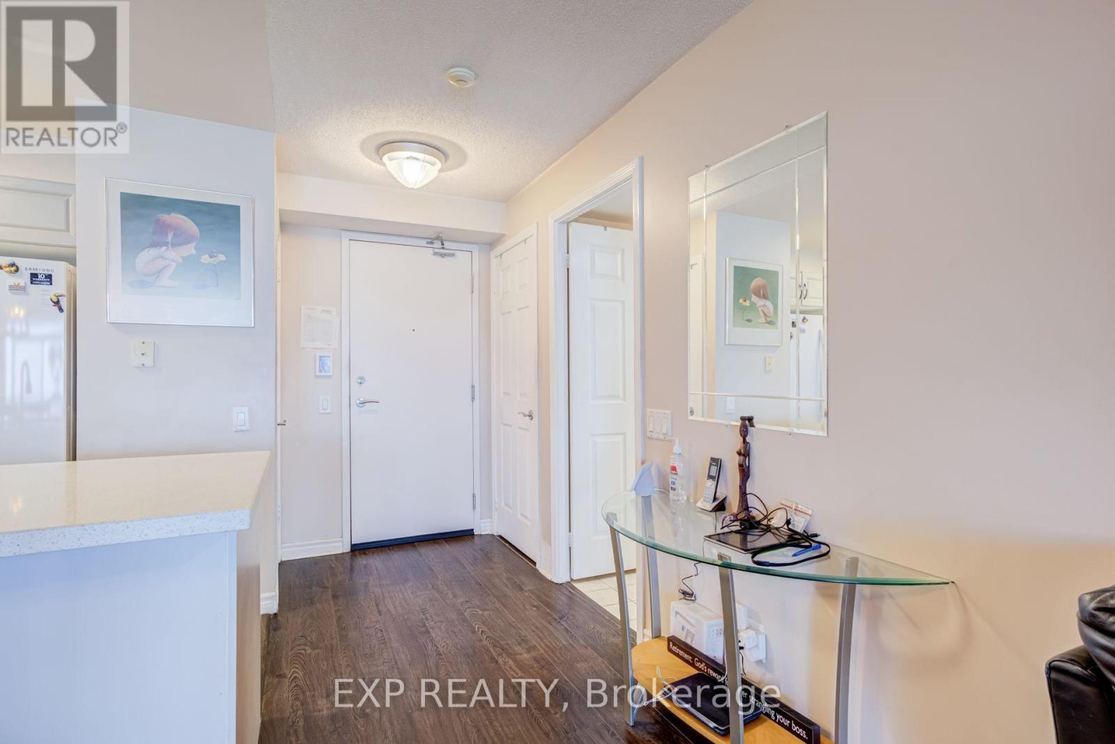 Residential in Toronto (Dorset Park) 4