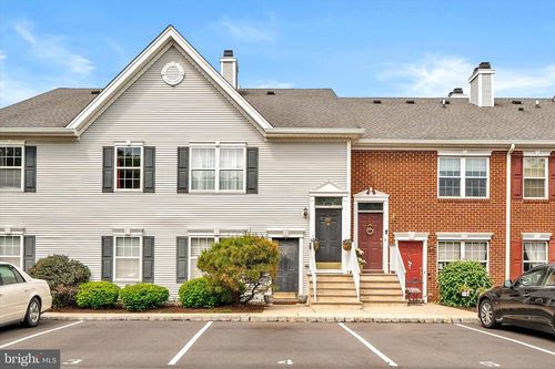 201 Moore Ct, Pennington, NJ, 08534-1996 | Card Image