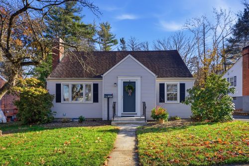 107 Amherst St, Hartford, CT, 06106-4513 | Card Image