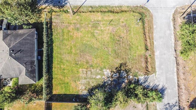 Aerial view of lots 10 and 9. Street to the right is Glenarm St. | Image 6